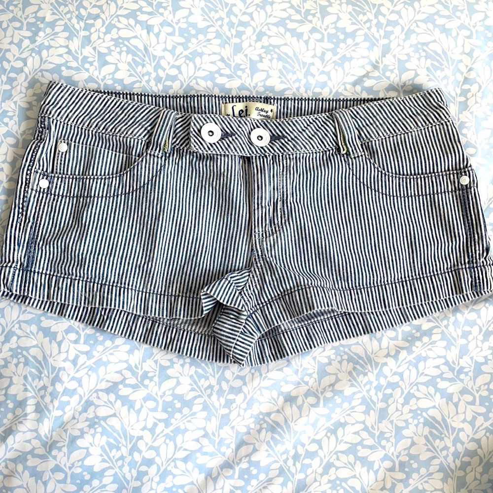 L.e.i Jeans Shorts